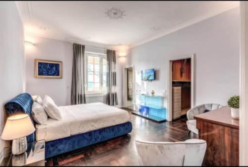 Barberini Apartment — 4-Star Luxury Hotel in Rome, Italy