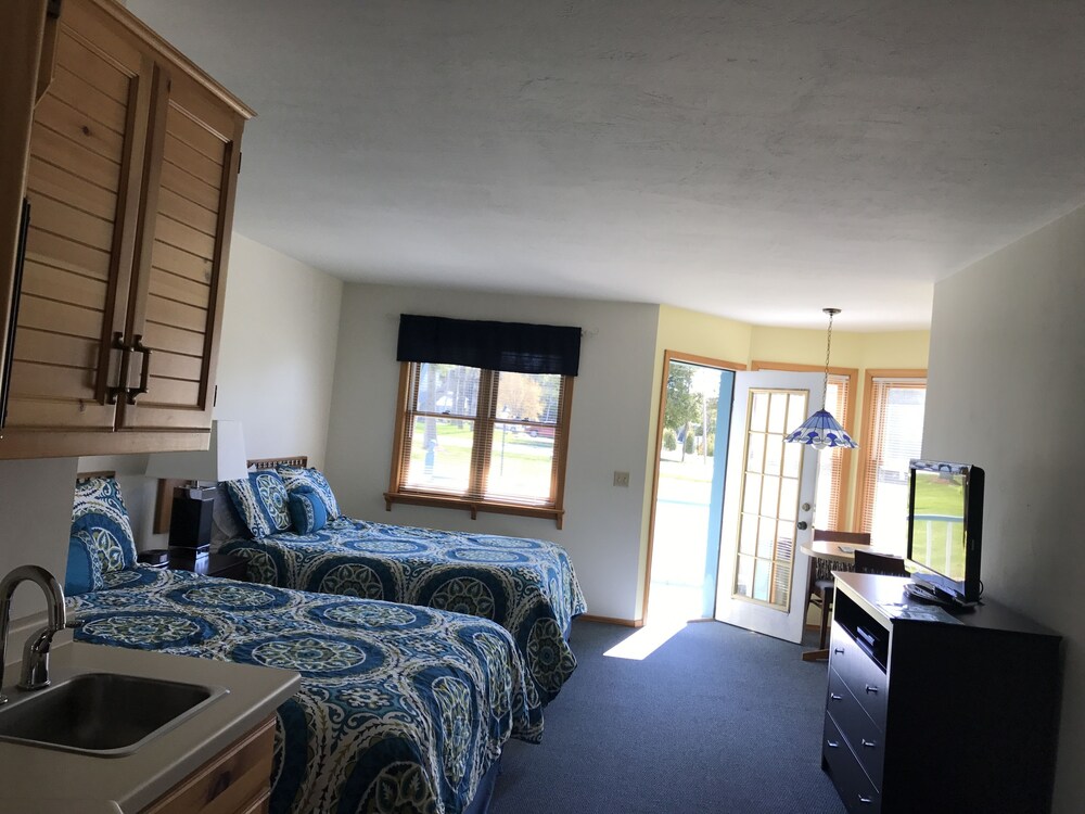 The Harbor Light Inn - photo 28