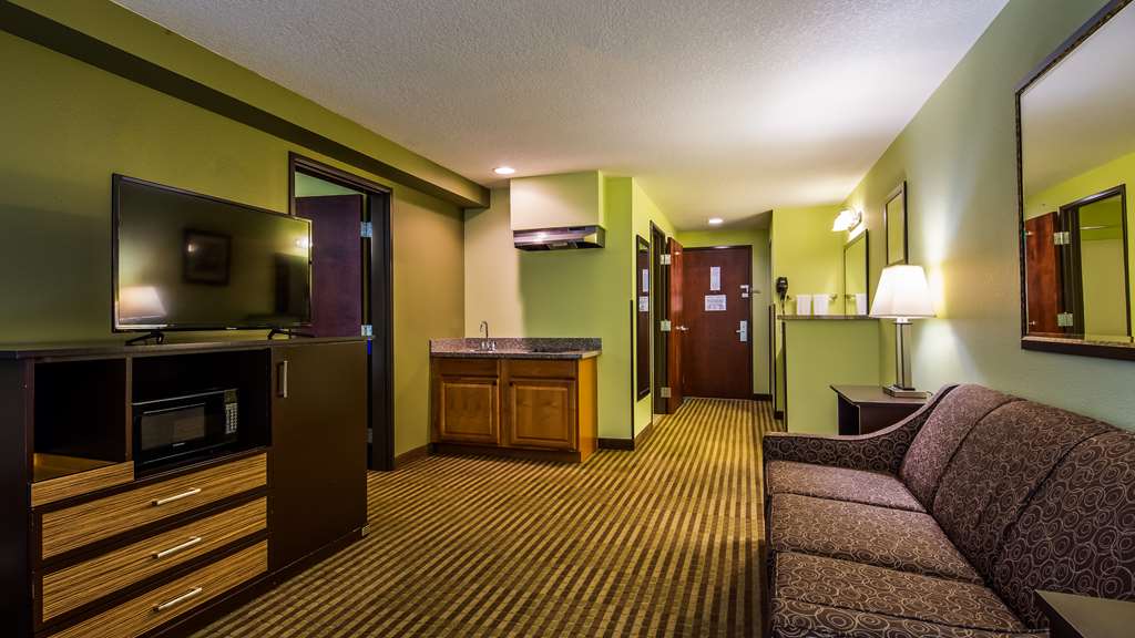 Best Western Rama Inn - photo 12