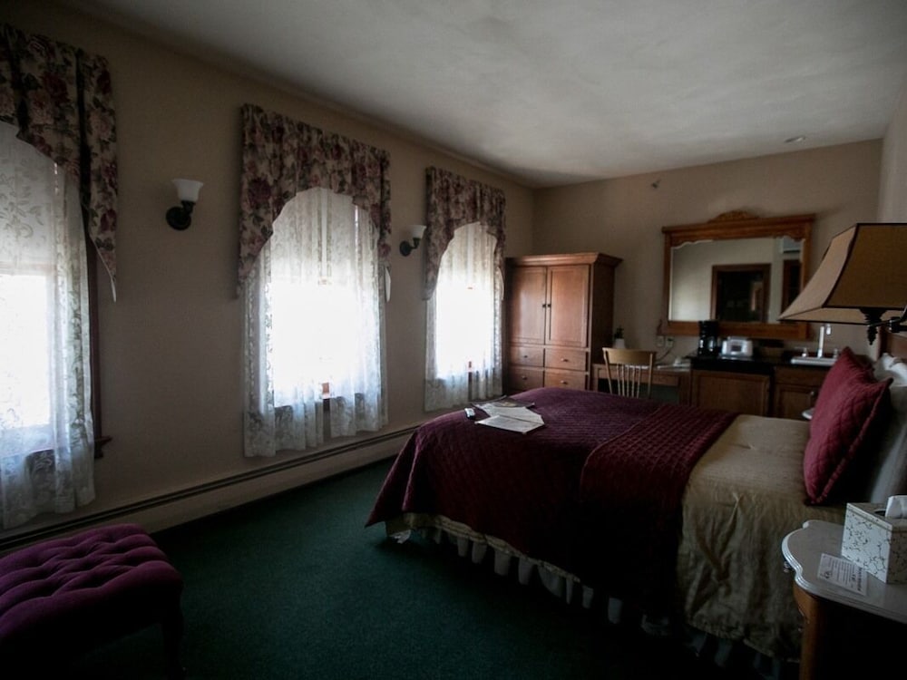 Hotel Ruby Marie - photo 8