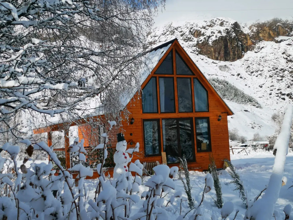Kazbegi Mountain Cottage MTA Shi