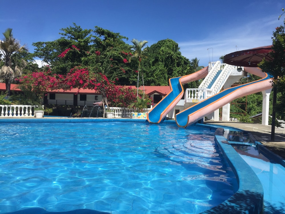 Summer Splash Resort - last minute hotel in Mariano