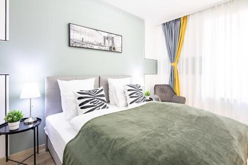 Balcony Sunny NEW — 4-Star Luxury Hotel in Budapest, Hungary