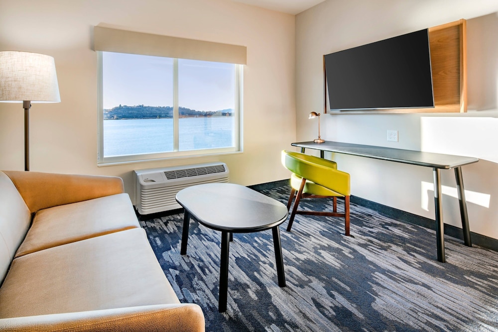Fairfield Inn & Suites by Marriott Klamath Falls - photo 11