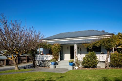 Villa Family Friendly Classic Charm — 4-Star Luxury Hotel in Kaikoura, New Zealand