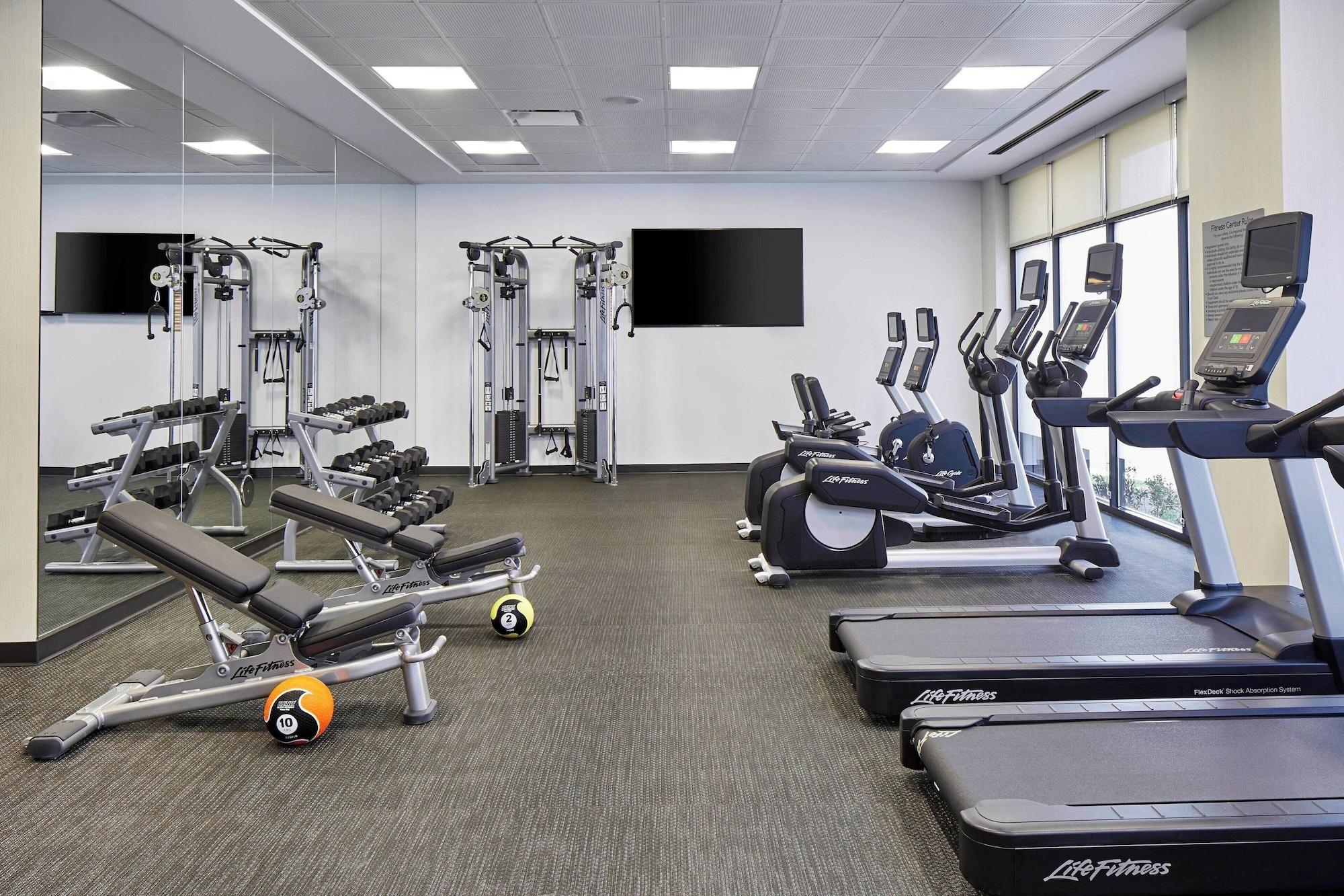 Courtyard by Marriott Baltimore Downtown McHenry Row - photo 3
