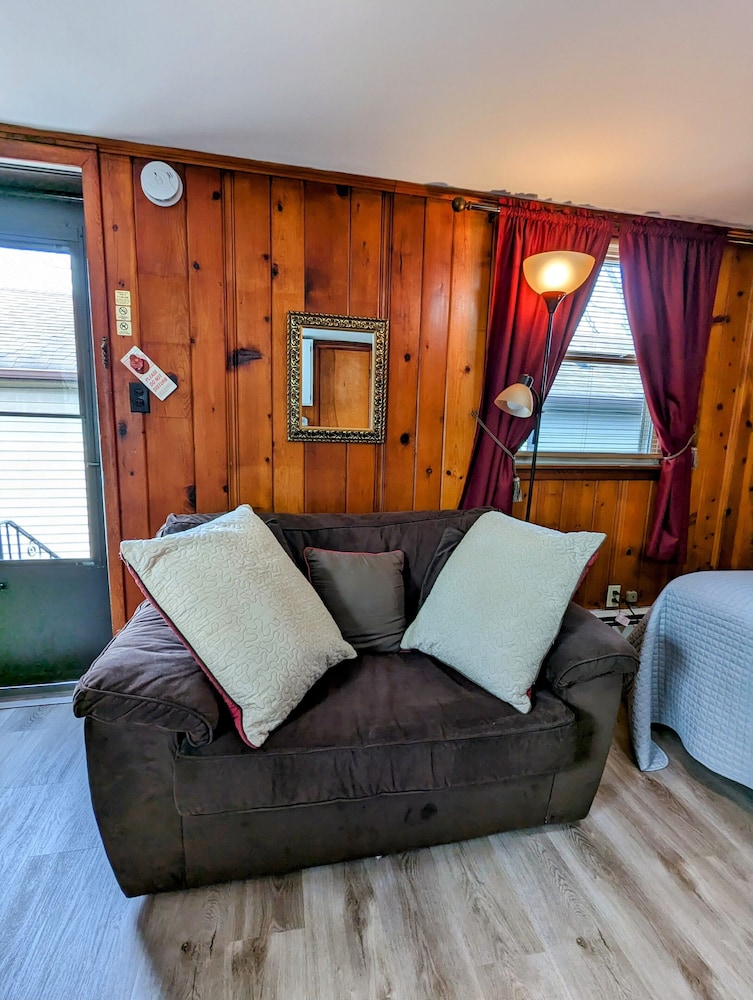 Riverside Motel - photo 30
