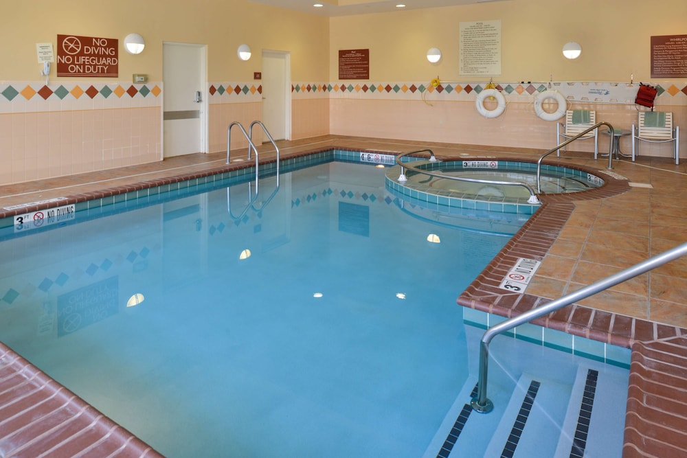 Hilton Garden Inn Terre Haute - photo 57