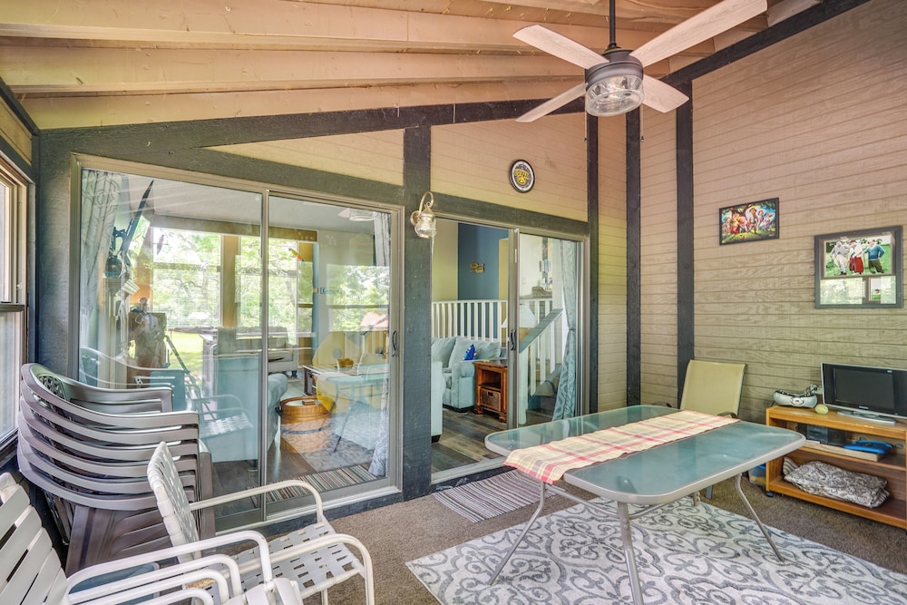 1 Mi to Margaritaville Resort: Cottage w Fire Pit - photo 7