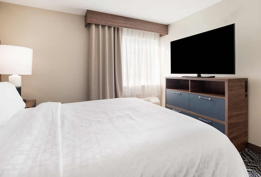 Candlewood Suites Lake Charles Sulphur by IHG - photo 25