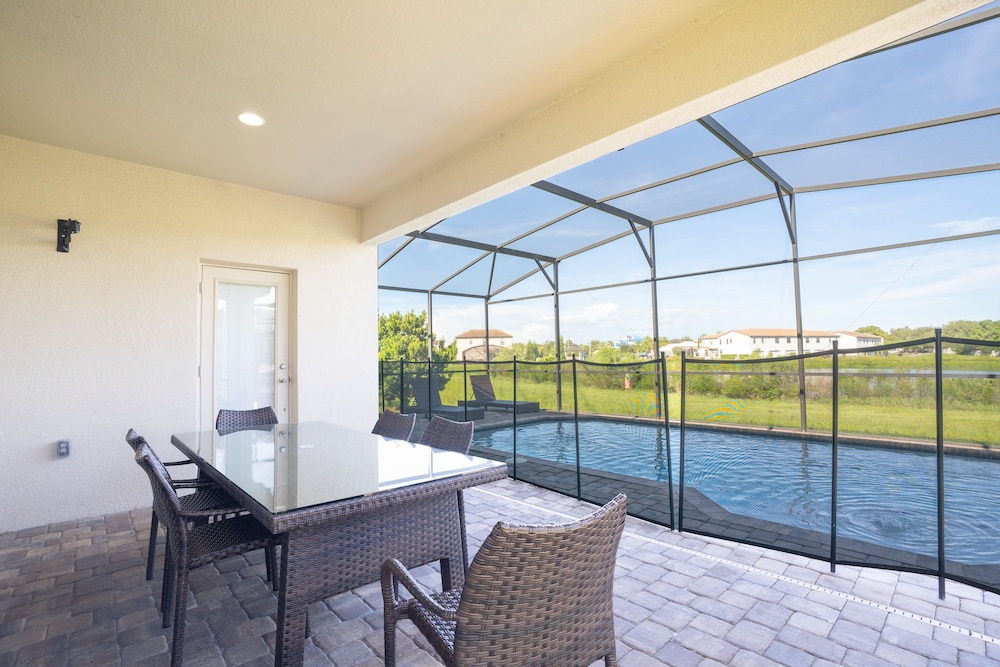 Balmoral Resort 169cc 3 Bedroom Home by RedAwning - photo 27