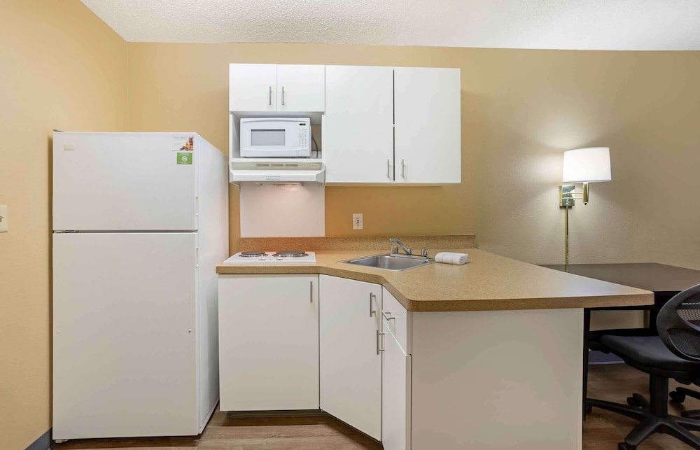 Extended Stay America Select Suites Springfield South - photo 14