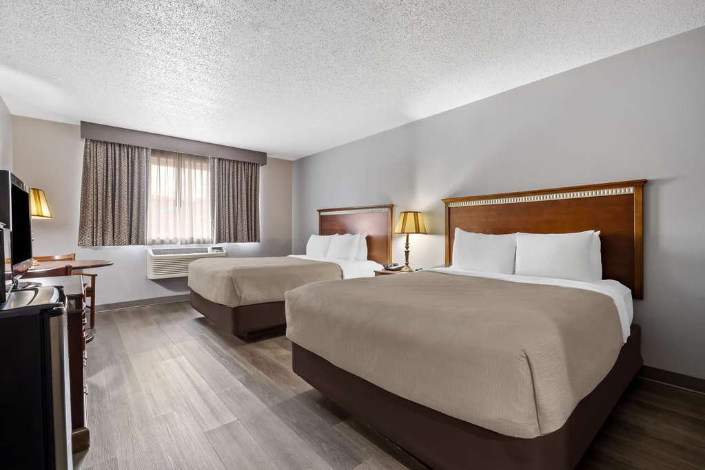 Quality Inn near Monument Health Rapid City Hospital - photo 14