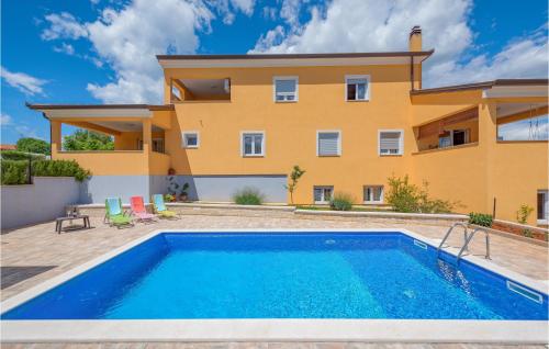 Gorgeous Home In Sorici Kanfanar — 4-Star Luxury Hotel in Kanfanar, Croatia