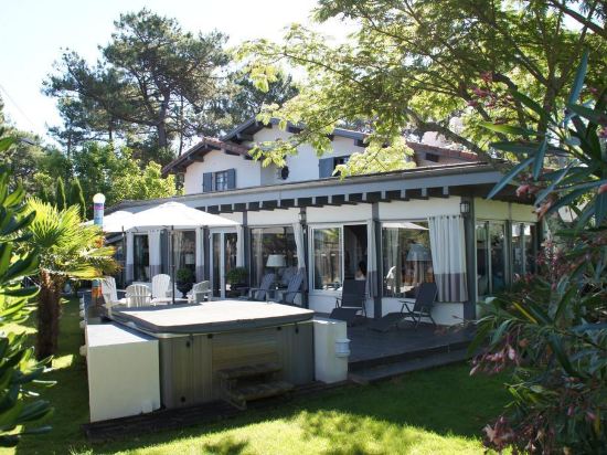 Le Comptoir des Sables in Biscarrosse, France