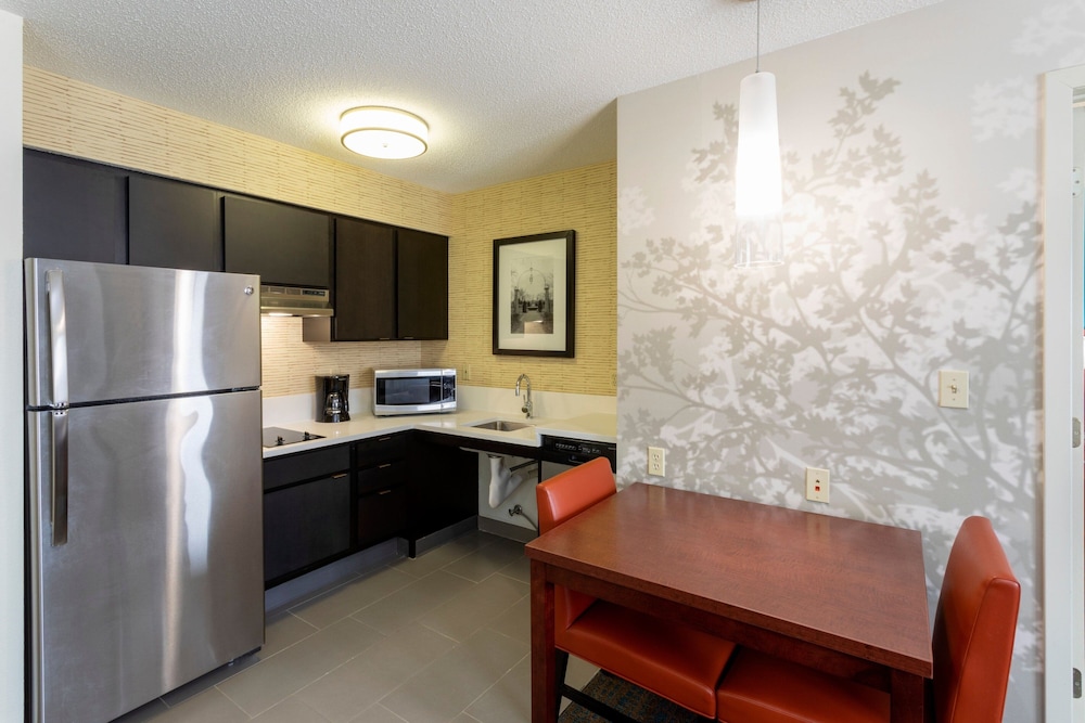 Residence Inn by Marriott Minneapolis St. Paul Roseville - photo 36