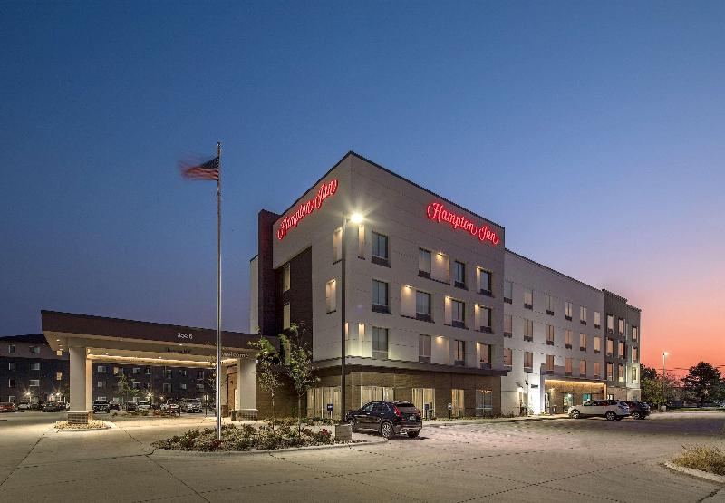 Hampton Inn Columbus NE - photo 11