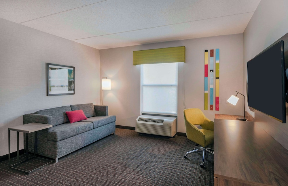 Hampton Inn & Suites Burlington NC - photo 25
