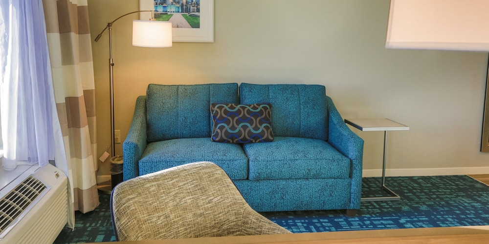 Hampton Inn & Suites Charlotte Ballantyne - photo 26
