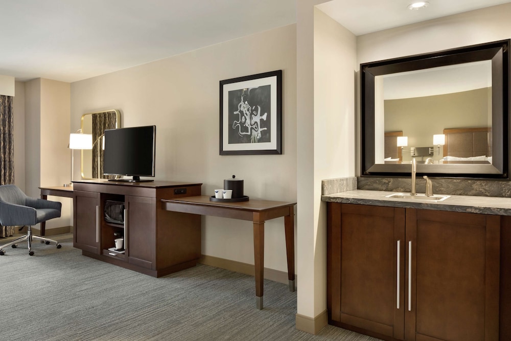 Hampton Inn & Suites Nashville Downtown - photo 41