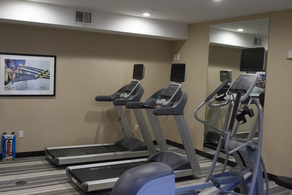 Candlewood Suites Carlsbad South by IHG - photo 38