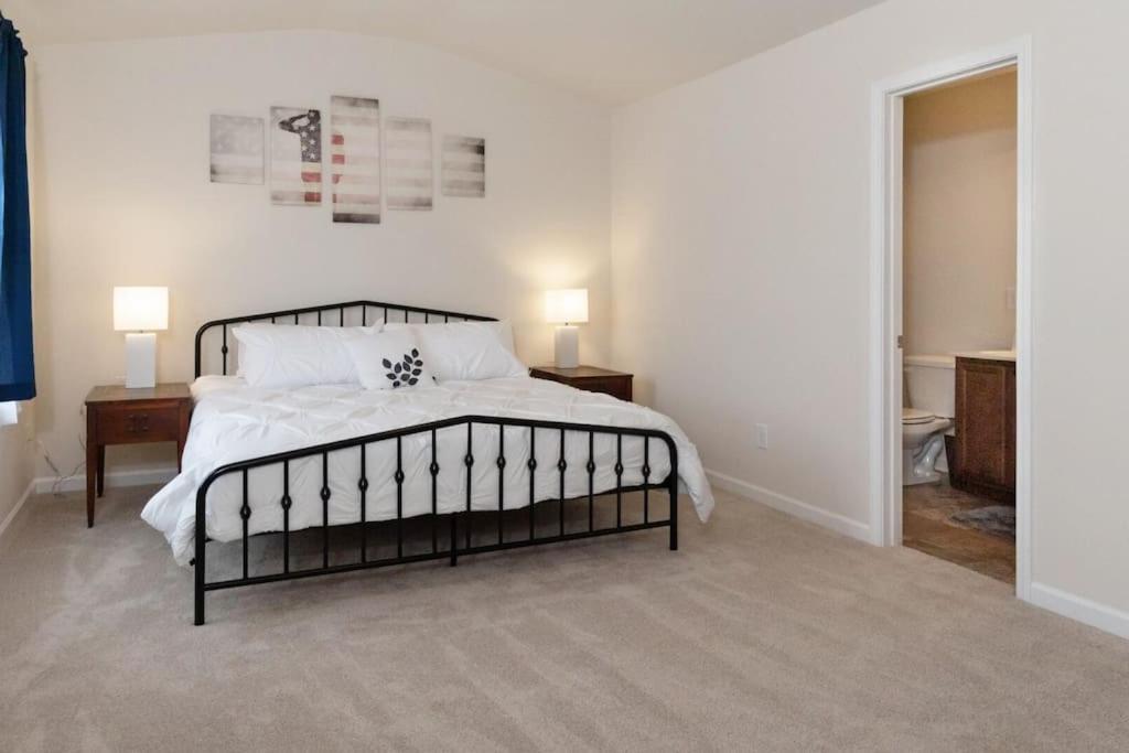 The Modern Guest House Benning in Your Backyard — 4-Star Luxury Hotel in Columbus, United States