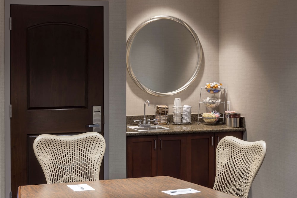 Hampton Inn & Suites Oklahoma City Bricktown - photo 7