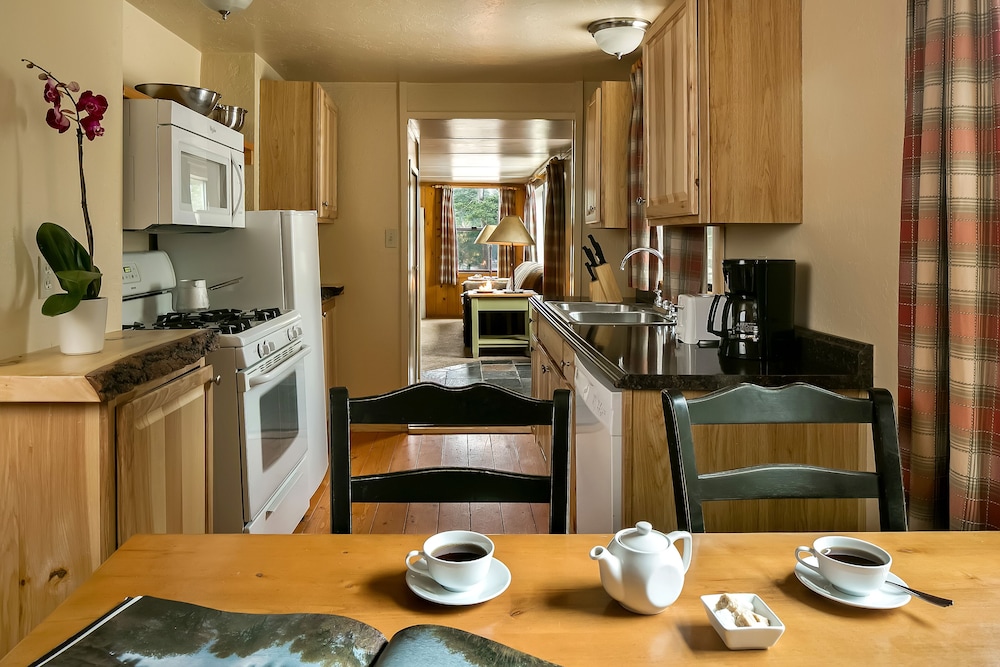 Tamarack Lodge and Resort - photo 16