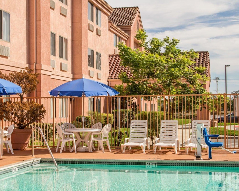 Rodeway Inn Watsonville - photo 31