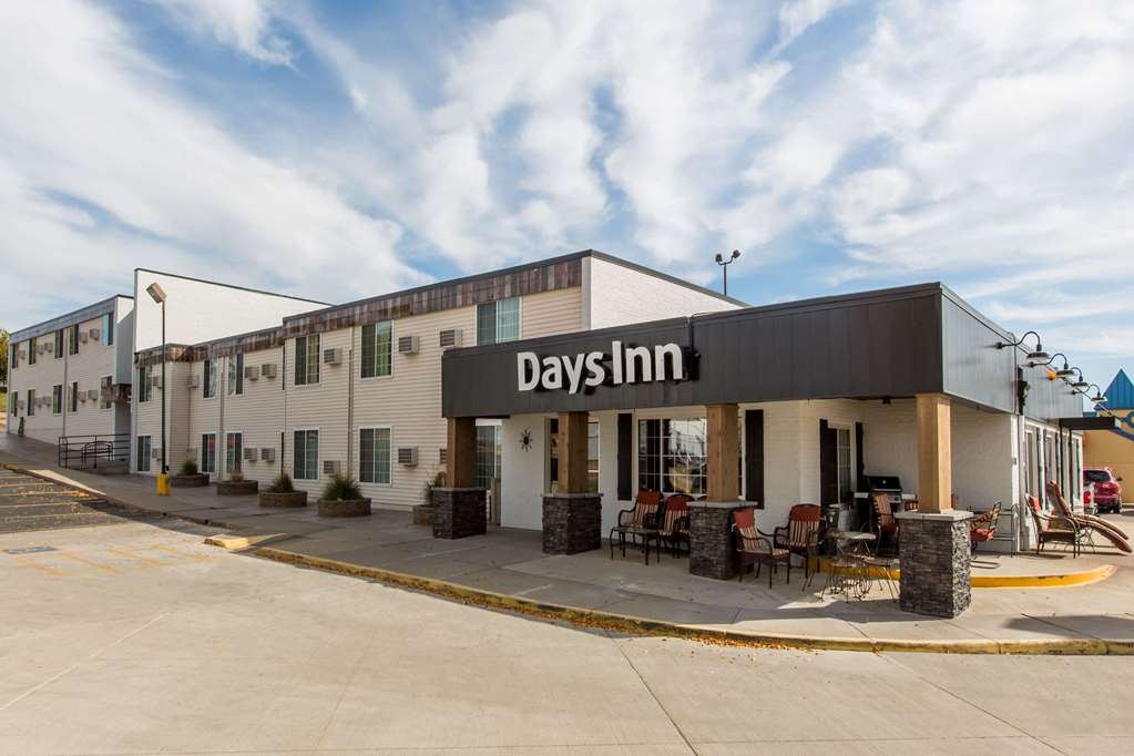 Days Inn by Wyndham Pierre - featured photo