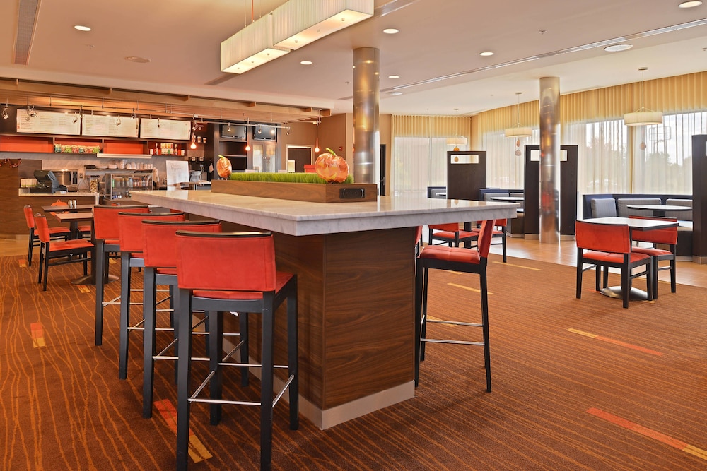 Courtyard by Marriott Burlington Mt. Holly Westampton - photo 13