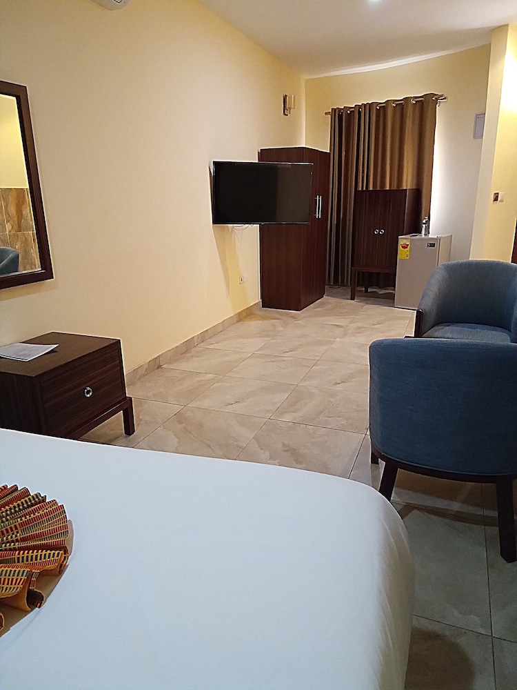 BowMarie Resort in Kpandae, Ghana