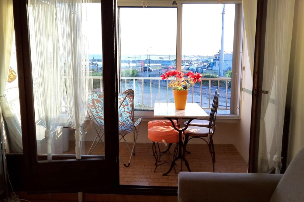 Studio in Sète With Wonderful sea View Furnished Balcony and Wifi — 4-Star Luxury Hotel in Sete, France