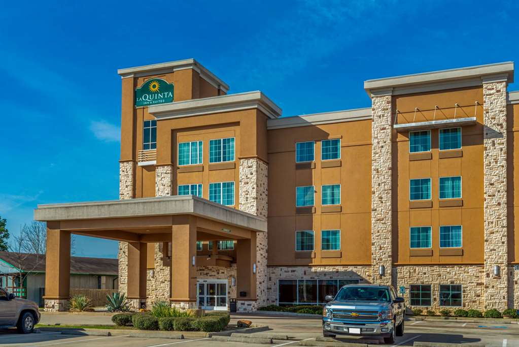 La Quinta Inn & Suites by Wyndham Houston Humble Atascocita - photo 2