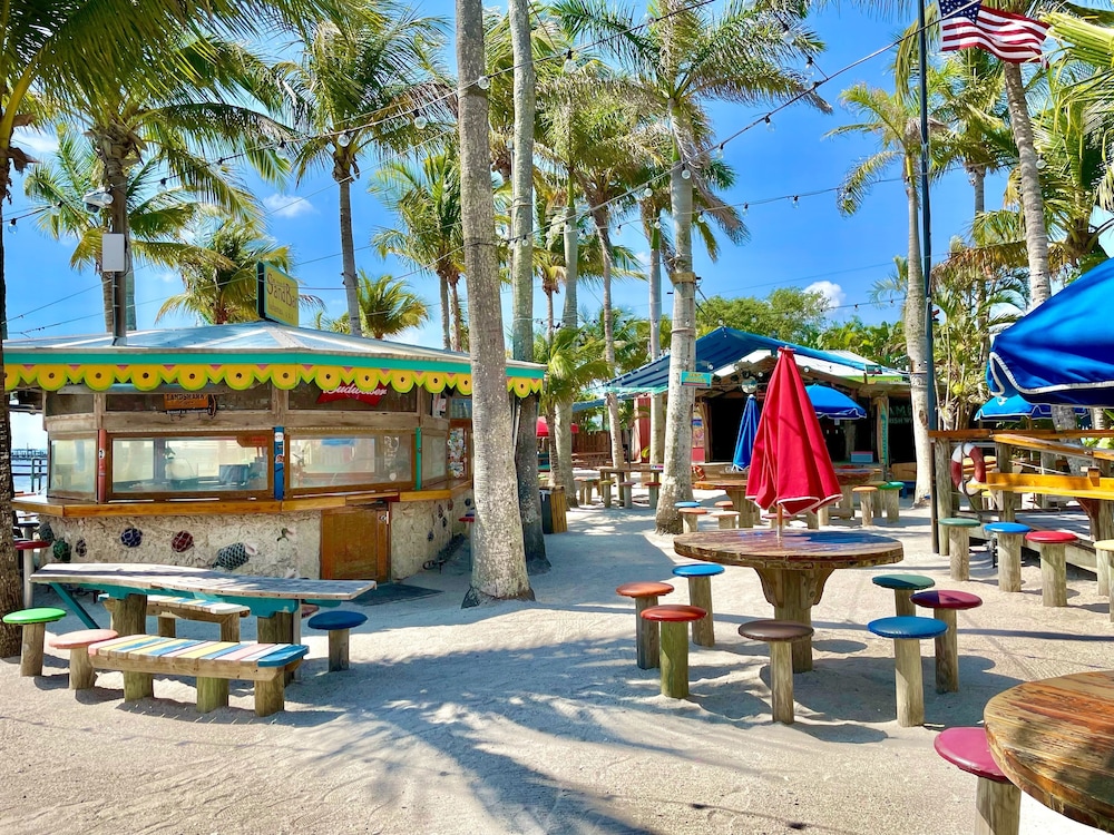 Capt Hiram's Resort - photo 20