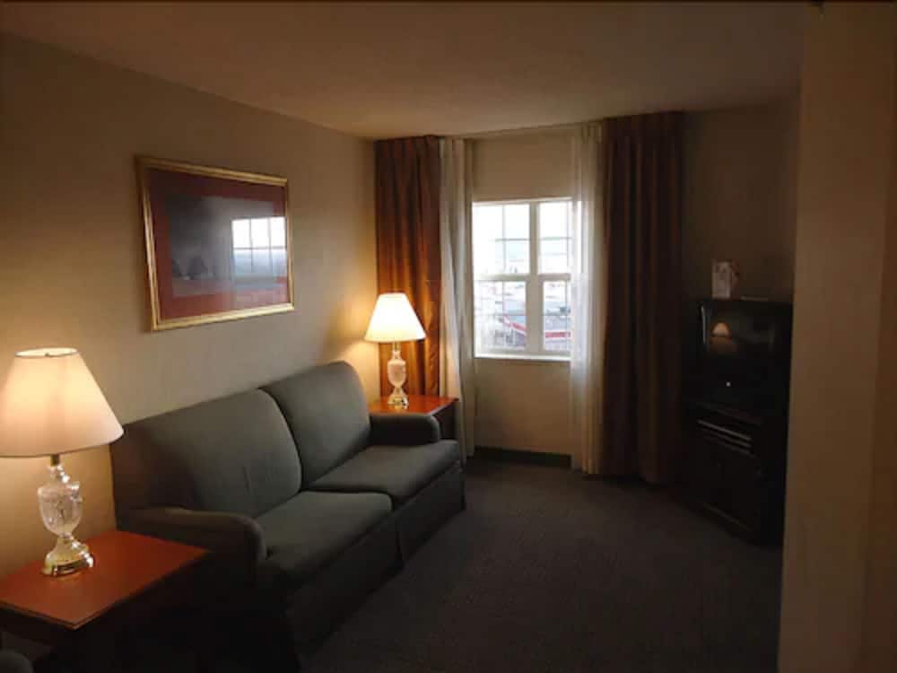 Host Inn All Suites - photo 16
