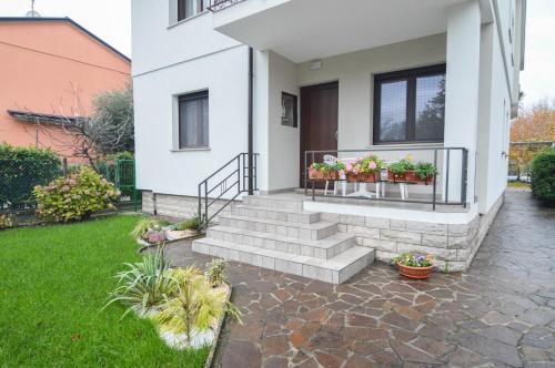 Casa Vacanze Nonno Asterio — 4-Star Luxury Hotel in Monfalcone, Italy