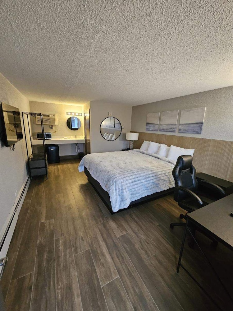 Stone Creek Inn - photo 2