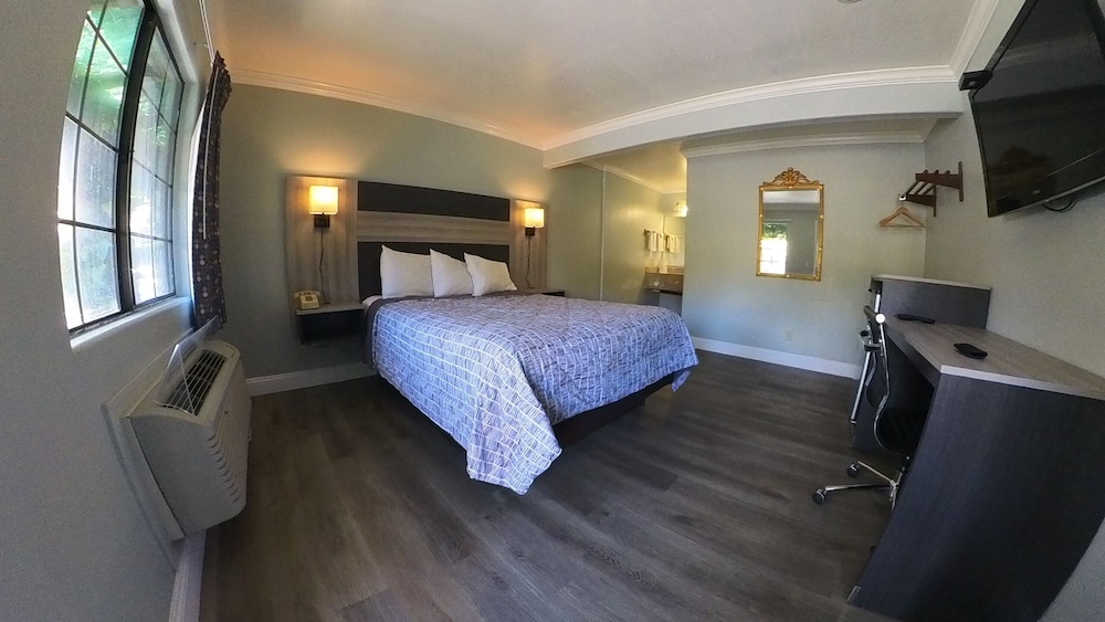 Monterey Oceanside Inn - photo 6