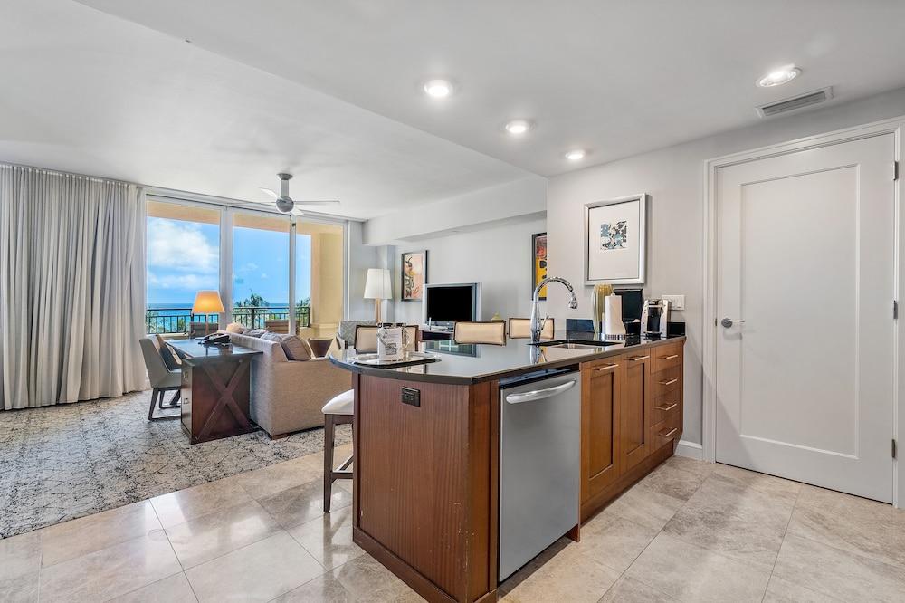 Palm Beach Singer Island Resort & Spa Luxury Suites - photo 52