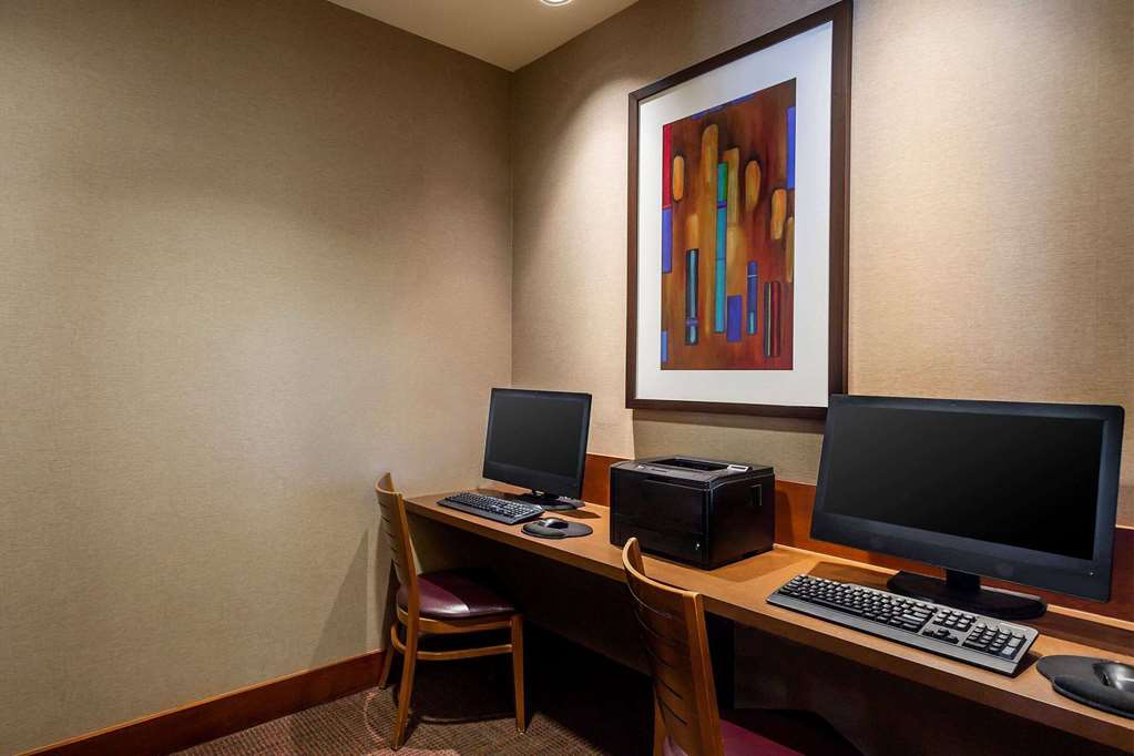 Wyndham Garden Kansas City Airport - photo 43