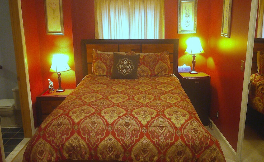 Lil Black Bear Inn - photo 57