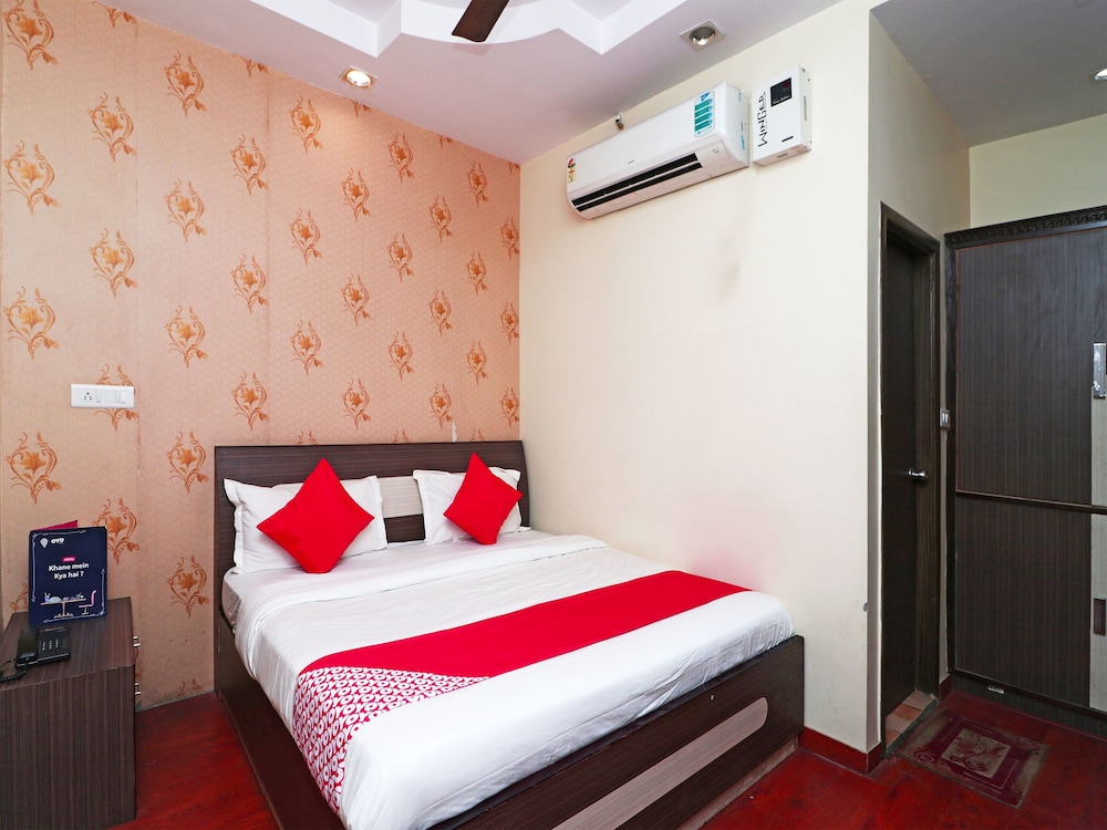 OYO 16538 Shanti Palace in Rohtak, India