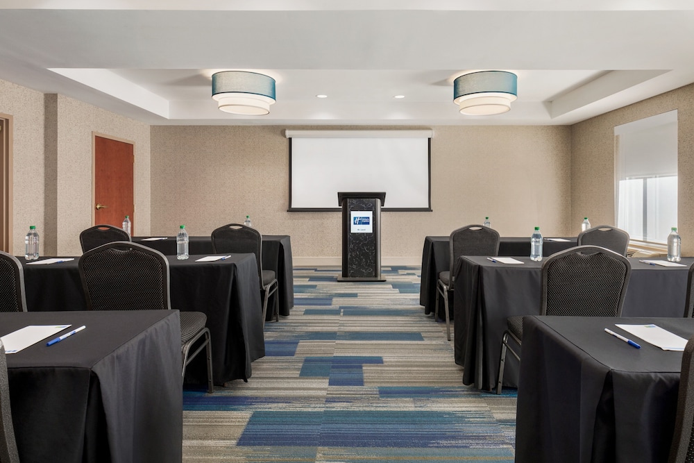 Holiday Inn Express & Suites Philadelphia Mt. Laurel by IHG - photo 44