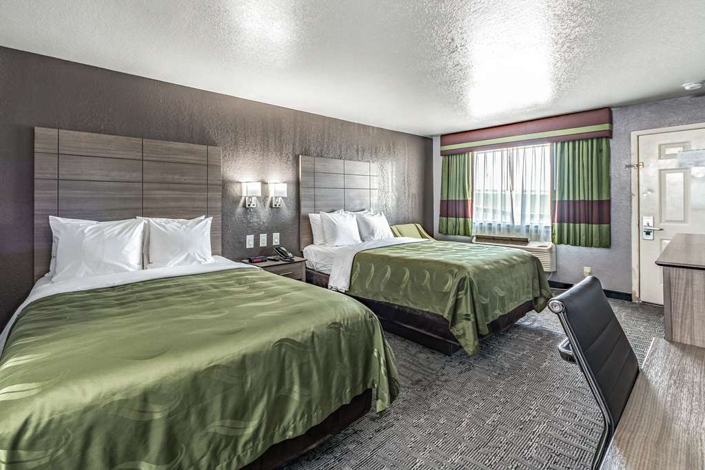 Quality Inn I 10 East near Frost Bank Center - photo 20