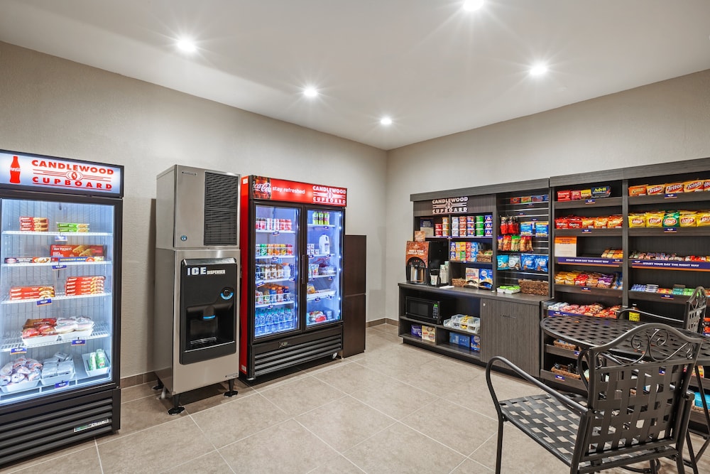 Candlewood Suites Houston North I45 by IHG - photo 27