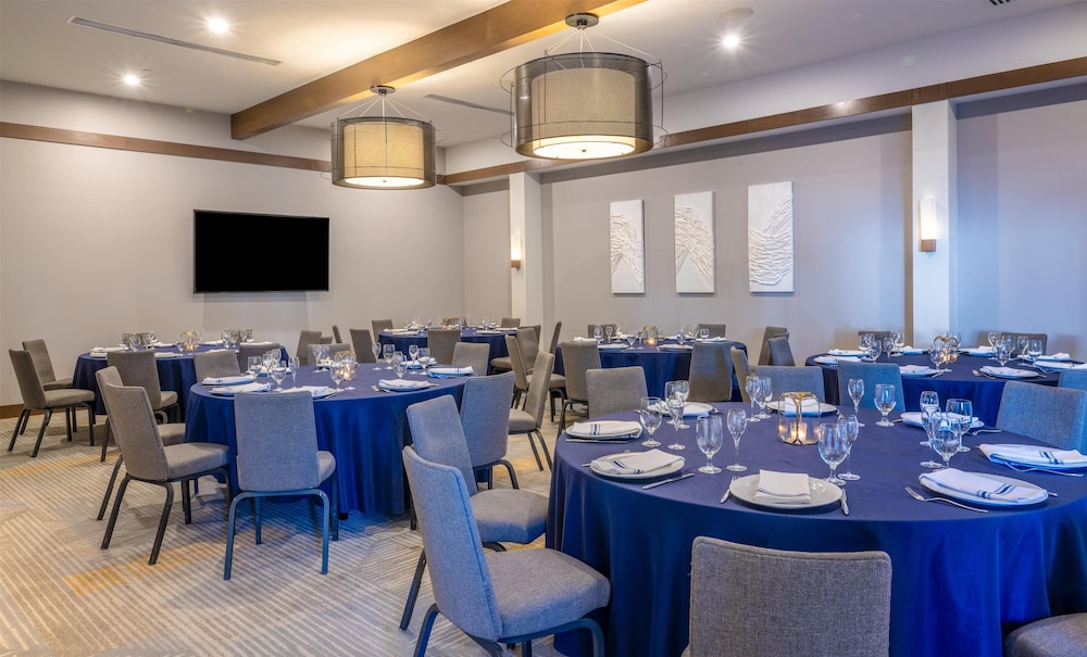 Inn at the Pier Pismo Beach Curio Collection by Hilton - photo 61