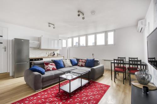 Central Family Apartment — 4-Star Luxury Hotel in Warsaw, Poland