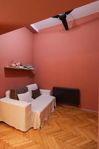 Spacious 1BR Apartment In The Heart of Tbilisi