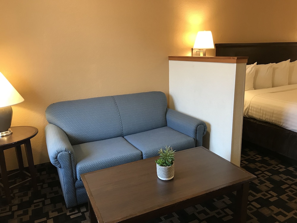 MorningGlory Inn & Suites - photo 12